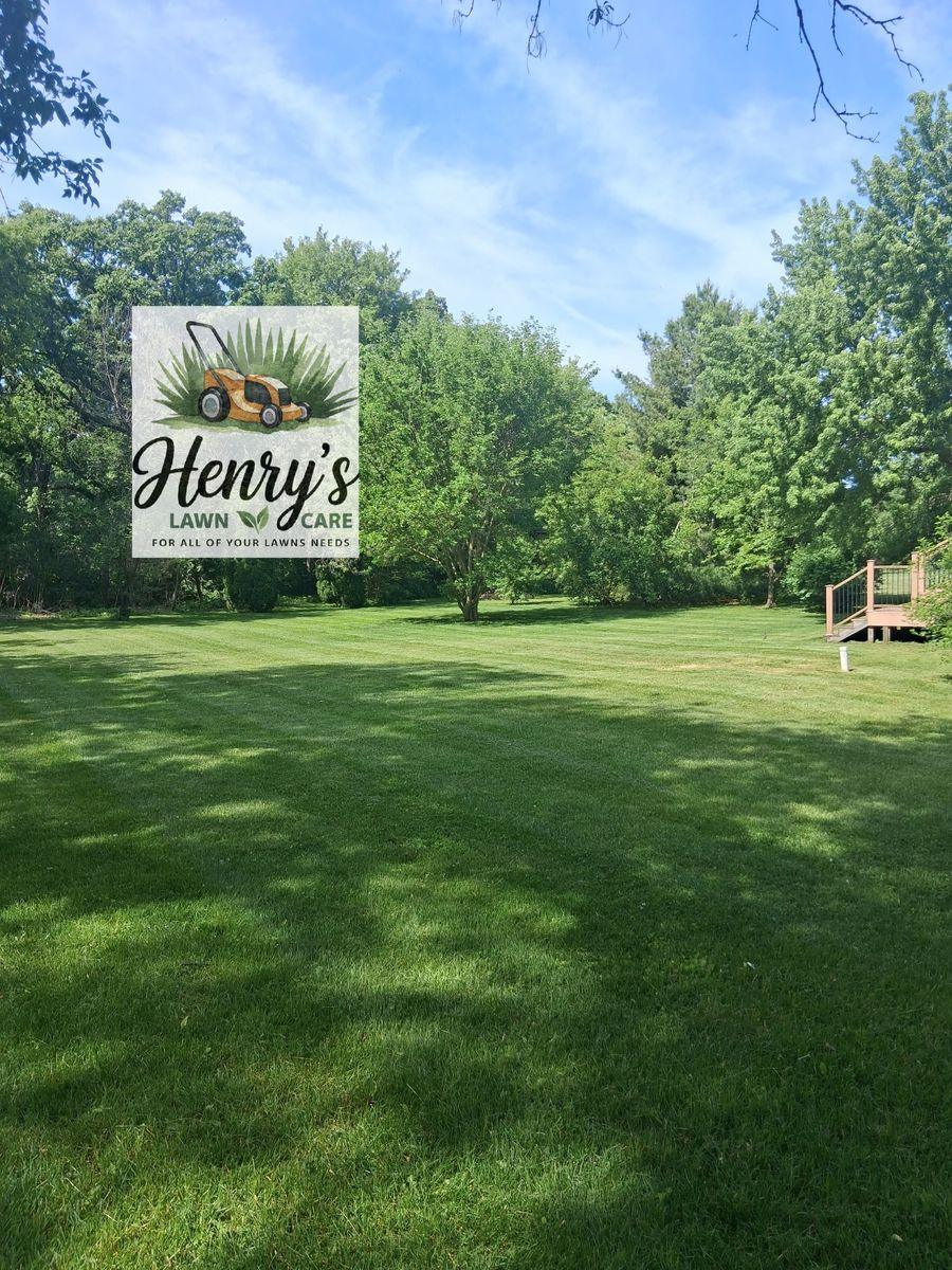 Lawn care and landscaping work by Henry’s Lawn Care in Rockford, IL