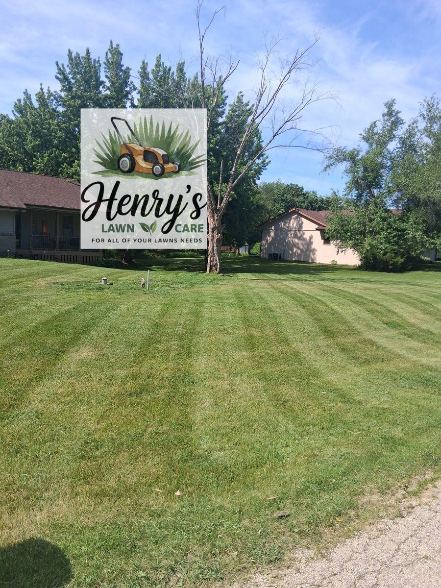 Mowing in Rockford, IL